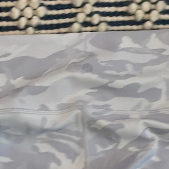 lululemon blue camo leggings - Picture 3 of 3